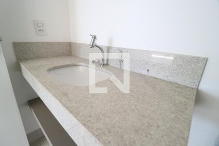 Lavabo de apartamento para alugar com 3 quartos, 145m² em Tubalina, Uberlândia