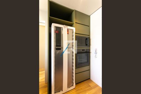 Cozinha - Geladeira de apartamento à venda com 1 quarto, 37m² em Vila Anglo Brasileira, São Paulo