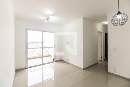 Sala  de apartamento para alugar com 3 quartos, 68m² em Vila Fernandes, São Paulo