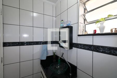Banheiro de casa à venda com 3 quartos, 140m² em Campanário, Diadema