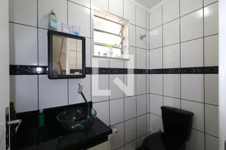 Banheiro de casa à venda com 3 quartos, 140m² em Campanário, Diadema