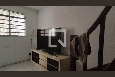 Sala de casa à venda com 2 quartos, 180m² em Moinho Velho, São Paulo