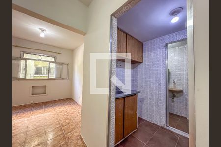 Cozinha de apartamento à venda com 1 quarto, 25m² em Glória, Rio de Janeiro