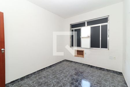 Quarto 1 de casa para alugar com 3 quartos, 120m² em Realengo, Rio de Janeiro