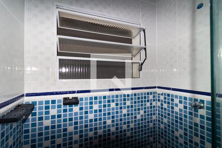Banheiro de casa para alugar com 1 quarto, 45m² em Vila Nova York, São Paulo