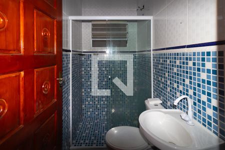 Banheiro de casa para alugar com 1 quarto, 45m² em Vila Nova York, São Paulo