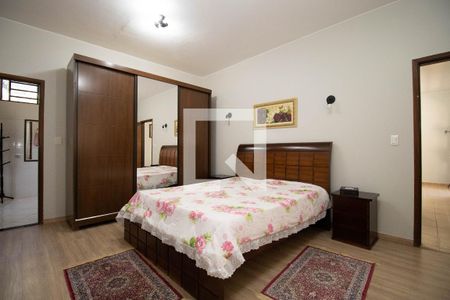 Suíte 1 de casa de condomínio à venda com 2 quartos, 303m² em Condomínio Ouro, Brasília
