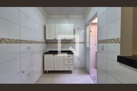 Cozinha de apartamento para alugar com 2 quartos, 48m² em Jardim Stella, Santo André