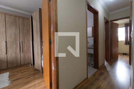 Corredor de casa para alugar com 3 quartos, 110m² em Sítio Cercado, Curitiba