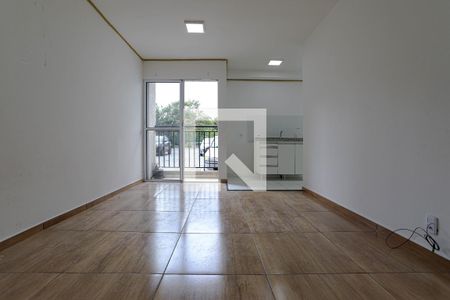 Sala de apartamento para alugar com 2 quartos, 48m² em Conjunto Habitacional Bras Cubas, Mogi das Cruzes