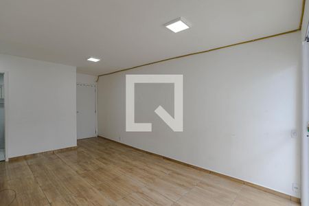 Sala de apartamento para alugar com 2 quartos, 48m² em Conjunto Habitacional Bras Cubas, Mogi das Cruzes