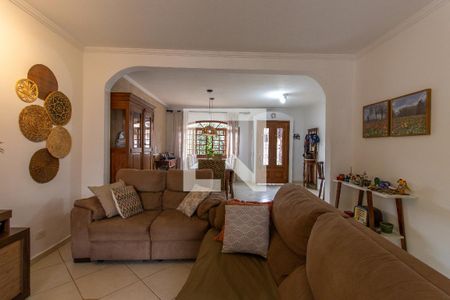 Sala de estar de casa de condomínio para alugar com 3 quartos, 360m² em Jardim Belizário, Cotia
