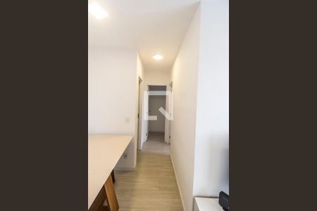 Corredor de apartamento para alugar com 2 quartos, 60m² em Jardim das Belezas, Carapicuíba
