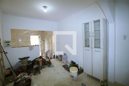 Sala de casa à venda com 3 quartos, 120m² em Irajá, Rio de Janeiro