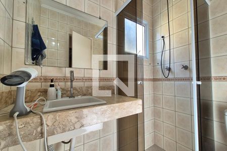 Banheiro de casa de condomínio à venda com 3 quartos, 145m² em Jardim Novo Campos Eliseos, Campinas
