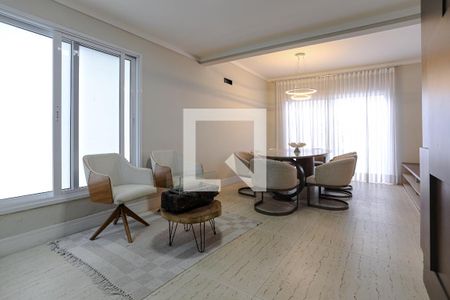 Sala de casa para alugar com 3 quartos, 270m² em Vila Oliveira, Mogi das Cruzes