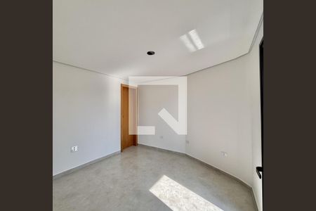 Casa à venda com 2 quartos, 130m² em Vila Scarpelli, Santo André