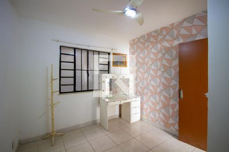 Quarto 1 de apartamento para alugar com 2 quartos, 80m² em Colubandê, São Gonçalo