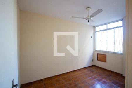 Quarto 2 de apartamento para alugar com 2 quartos, 70m² em Porto Novo, São Gonçalo