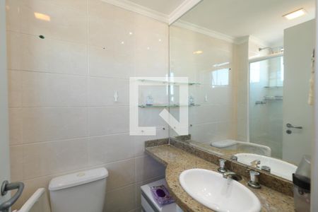Banheiro da Suíte de apartamento para alugar com 3 quartos, 69m² em Jardim Melo, Diadema