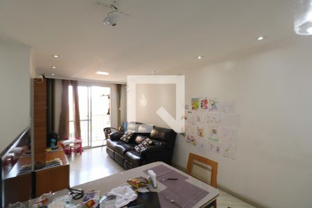Sala de apartamento para alugar com 3 quartos, 69m² em Jardim Melo, Diadema