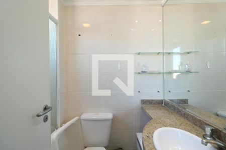 Banheiro da Suíte de apartamento para alugar com 3 quartos, 69m² em Jardim Melo, Diadema