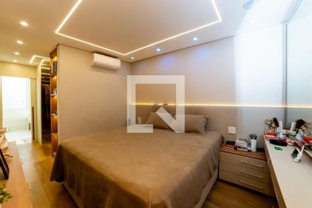 Suíte de casa à venda com 3 quartos, 250m² em Cachoeirinha, Belo Horizonte