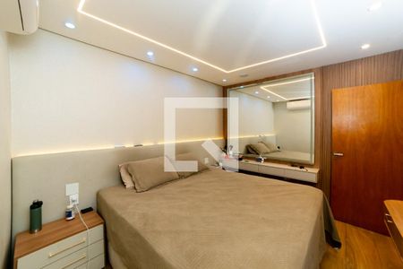 Suíte de casa à venda com 3 quartos, 250m² em Cachoeirinha, Belo Horizonte