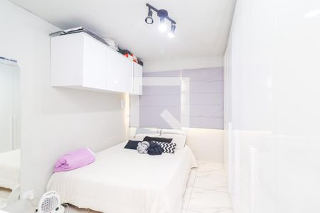 Casa 1 - Quarto 1 de casa à venda com 4 quartos, 280m² em Jardim das Camelias, São Paulo