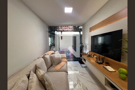 Sala de TV de apartamento à venda com 2 quartos, 93m² em Castelo, Belo Horizonte