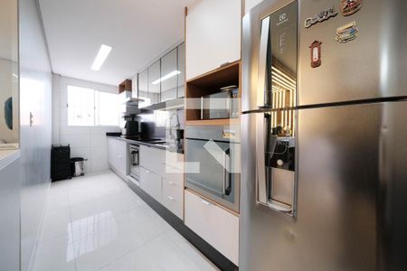 Sala/Cozinha de casa de condomínio para alugar com 2 quartos, 92m² em Vila Frugoli, São Paulo