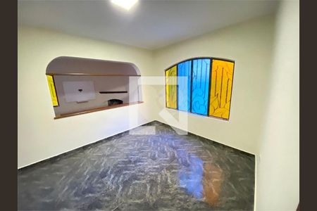 Casa à venda com 6 quartos, 354m² em Centro, Diadema