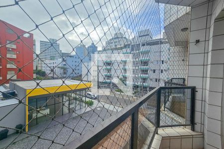 Apartamento para alugar com 2 quartos, 72m² em Jardim Las Palmas, Guarujá