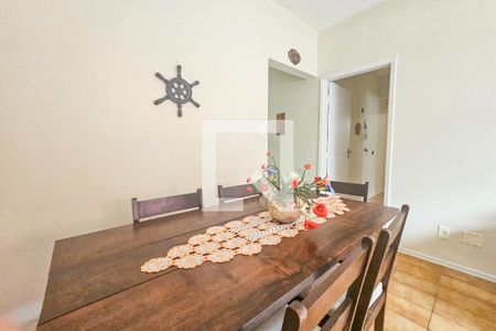 Apartamento para alugar com 2 quartos, 72m² em Jardim Las Palmas, Guarujá