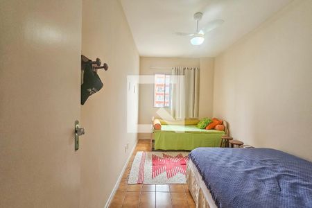 Apartamento para alugar com 2 quartos, 72m² em Jardim Las Palmas, Guarujá