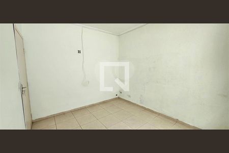 Casa à venda com 3 quartos, 110m² em Jardim Guacuri, Diadema