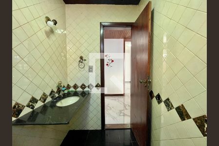 Casa para alugar com 5 quartos, 380m² em Palmares, Belo Horizonte
