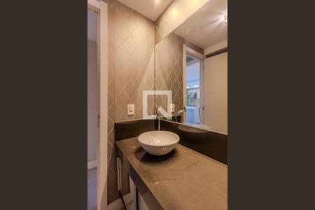 Lavabo de apartamento para alugar com 3 quartos, 100m² em Cristal, Porto Alegre