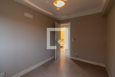 Quarto 1 de apartamento para alugar com 3 quartos, 100m² em Cristal, Porto Alegre