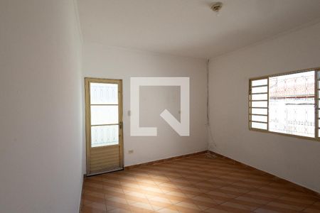 Casa para alugar com 1 quarto, 92m² em Jardim Santa Marina, Jacareí