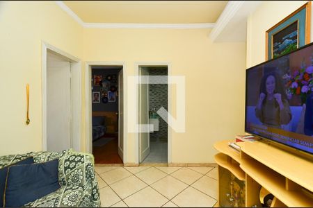 Sala de TV de casa à venda com 3 quartos, 358m² em Nova Floresta, Belo Horizonte