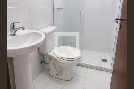 Banheiro de kitnet/studio à venda com 1 quarto, 27m² em SGAN 912, Brasília