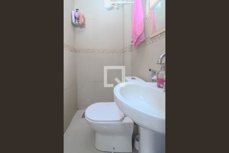 Banheiro de casa à venda com 2 quartos, 60m² em Belém Velho, Porto Alegre