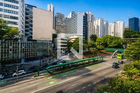 Vista da Sala de apartamento para alugar com 4 quartos, 200m² em Bela Vista, São Paulo