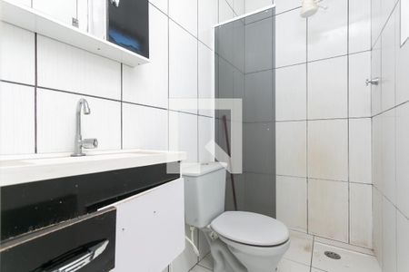 Banheiro  de casa para alugar com 1 quarto, 50m² em Vila Minerva, São Paulo
