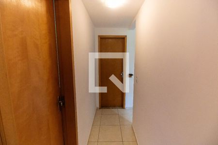 Corredor  de apartamento para alugar com 2 quartos, 62m² em Santana, Niterói