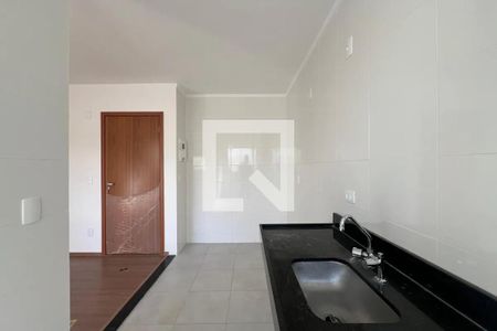 Cozinha de apartamento para alugar com 2 quartos, 50m² em Braúnas, Belo Horizonte