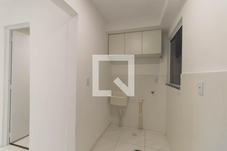 Cozinha e Área de Serviço de kitnet/studio para alugar com 1 quarto, 28m² em Boaçu, São Gonçalo