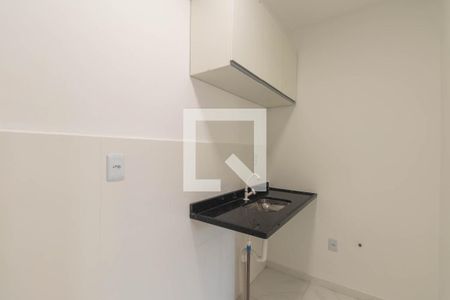 Cozinha e Área de Serviço de kitnet/studio para alugar com 1 quarto, 28m² em Boaçu, São Gonçalo