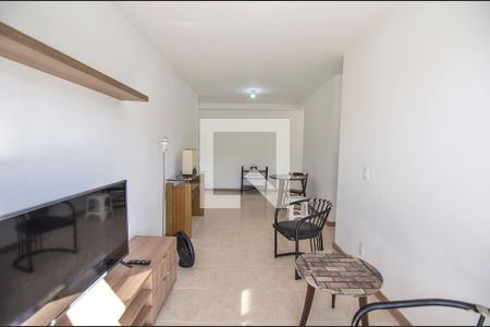 Sala de apartamento para alugar com 2 quartos, 62m² em Imperial de São Cristóvão, Rio de Janeiro